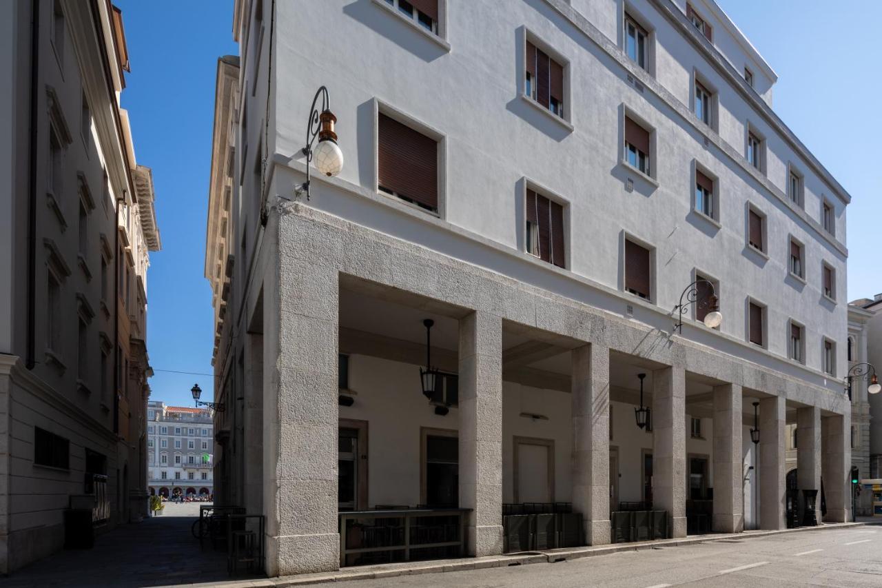 Vis A Vis Apartments Триест Экстерьер фото