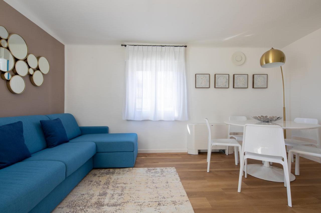 Vis A Vis Apartments Триест Экстерьер фото