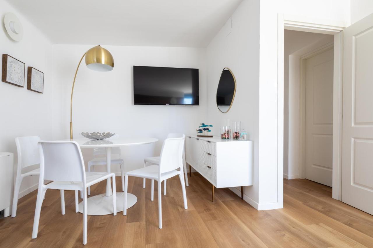 Vis A Vis Apartments Триест Экстерьер фото