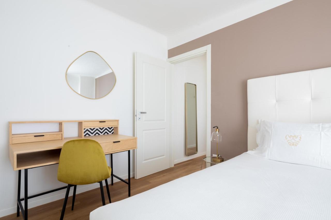 Vis A Vis Apartments Триест Экстерьер фото